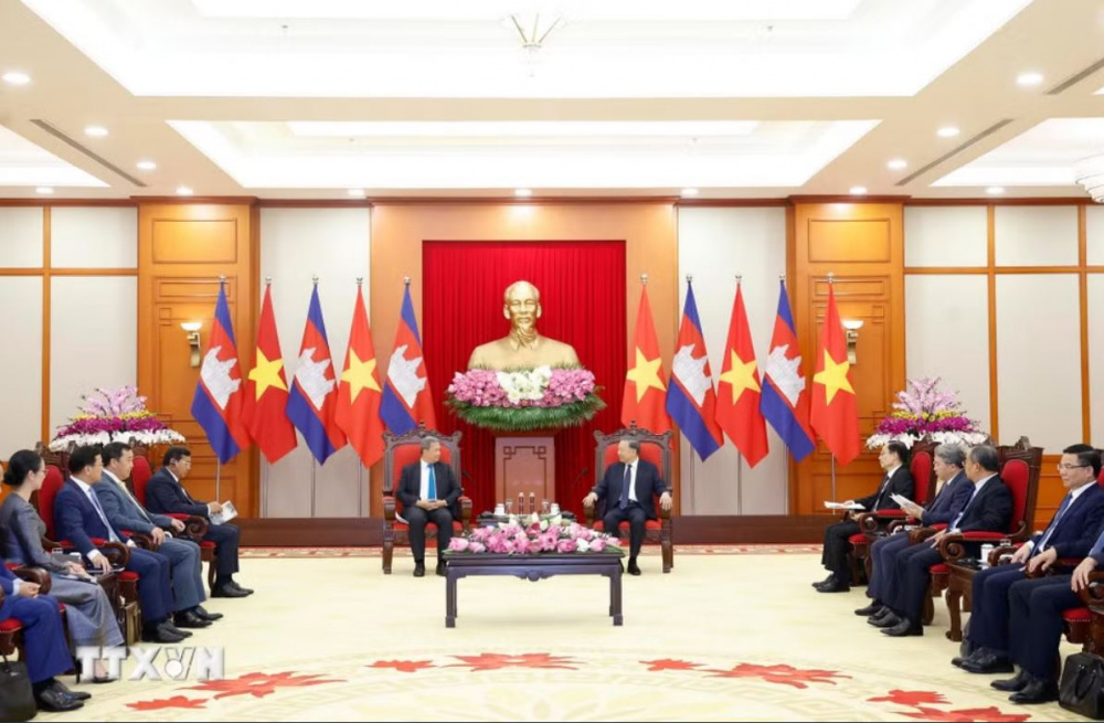 tiếp Campuchia