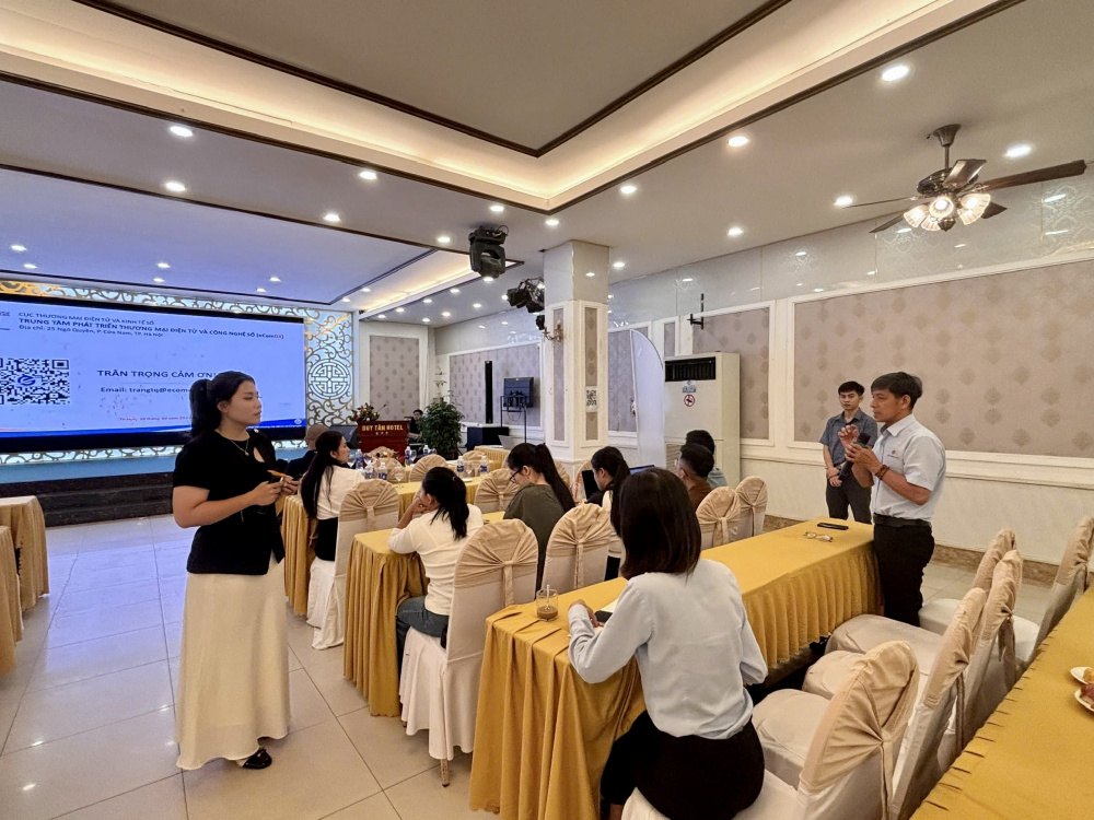 thương mại điện tử