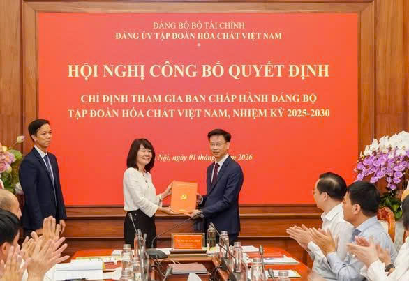 đảng ủy 7