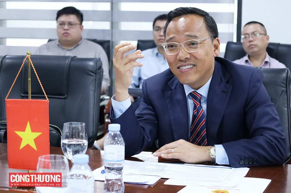 (Đơn vị đã duyệt ND) Thứ trưởng Nguyễn Hoàng Long làm việc các doanh nghiệp Nhật Bản về LNG