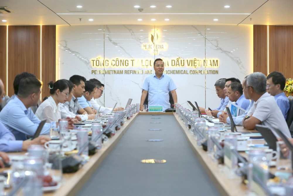 Thứ trưởng Nguyễn Hoàng Long làm việc với BSR 