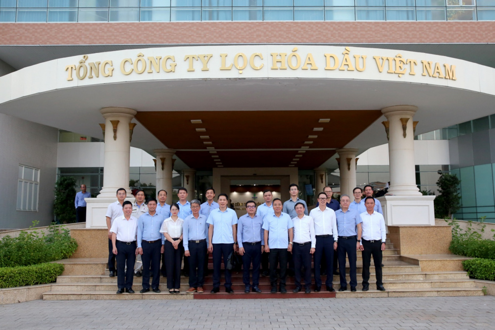 Thứ trưởng Nguyễn Hoàng Long làm việc với BSR 