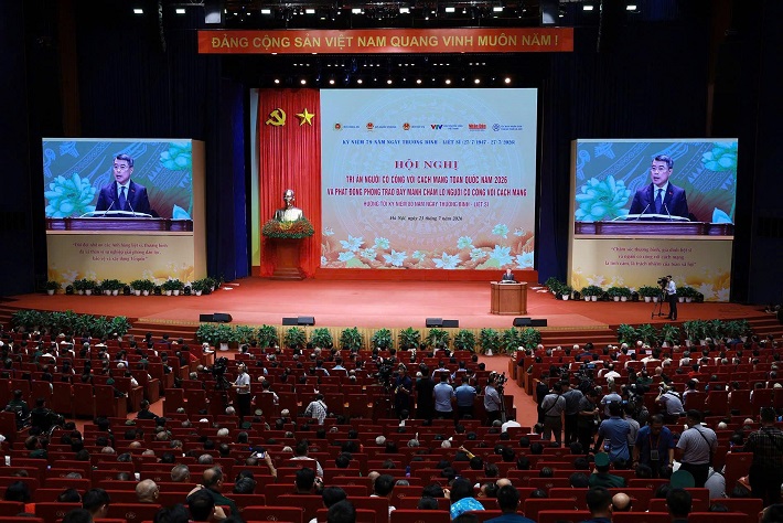 cách mạng 1
