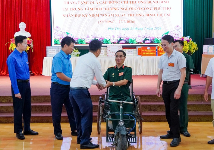 cách mạng 7