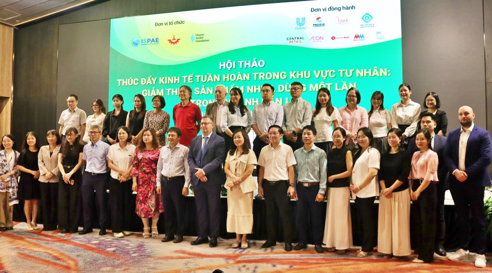 các đại biểu tham dự