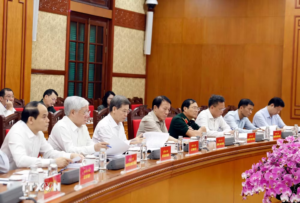 tổng bí thư làm việc
