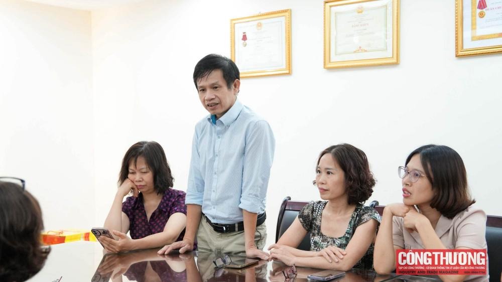 Tạp chí Công Thương gặp mặt, tri ân viên chức là thân nhân thương binh, liệt sĩ