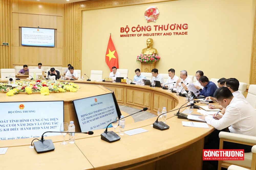 Bộ trưởng Bộ Công Thương Lê Mạnh Hùng: Chủ động mọi kịch bản, bảo đảm đủ điện năm 2027