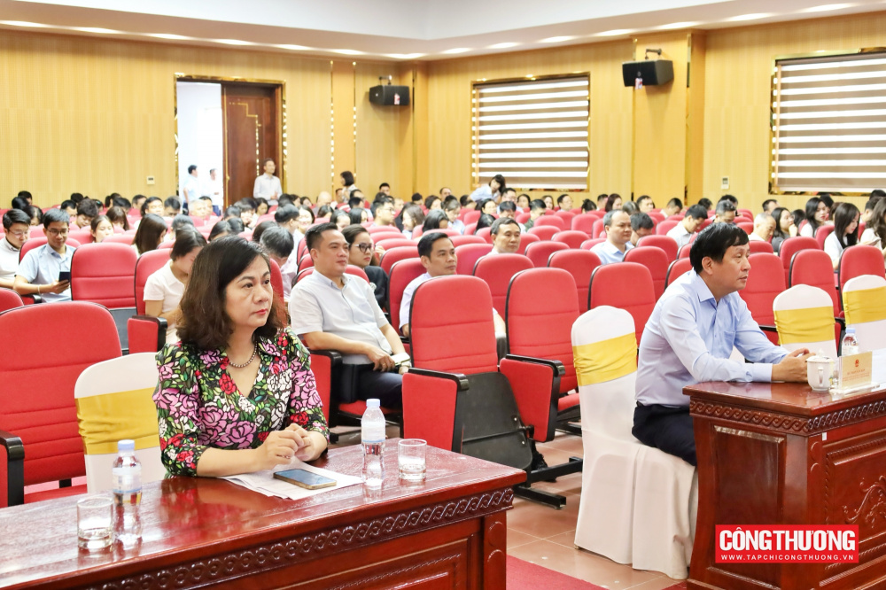 Đảng bộ Bộ Công Thương học tập, quán triệt, triển khai Nghị quyết Hội nghị Trung ương 3