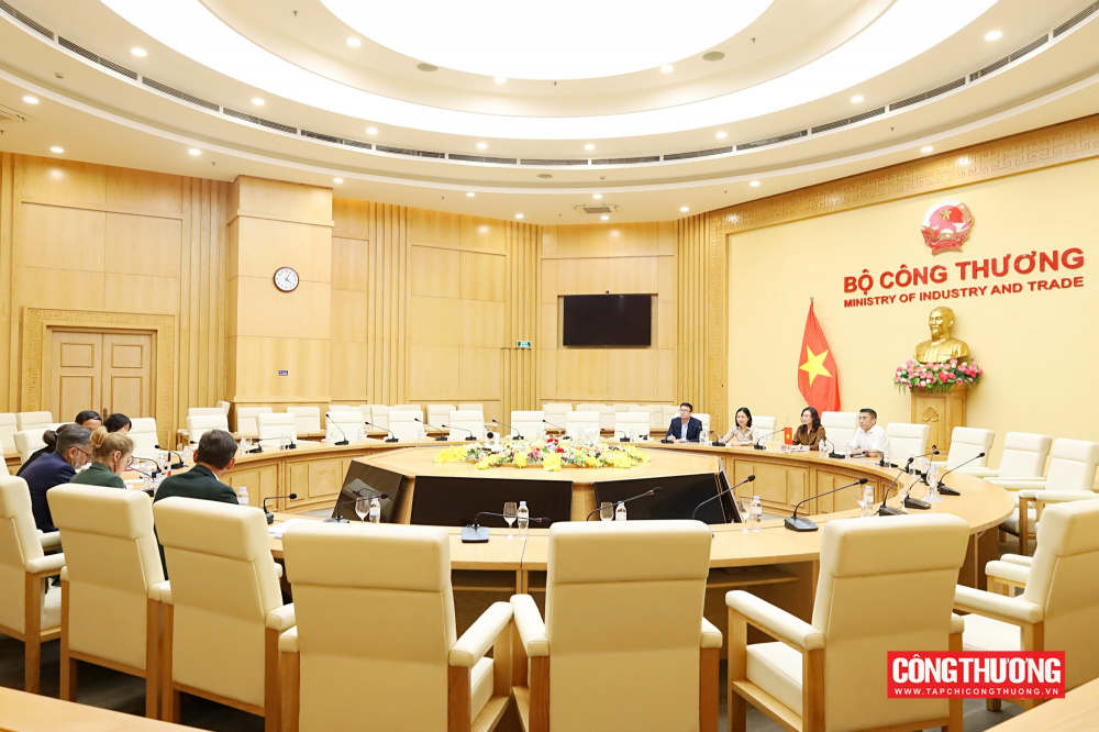 Việt Nam - Pháp thúc đẩy hợp tác chiến lược trong lĩnh vực công nghiệp và năng lượng