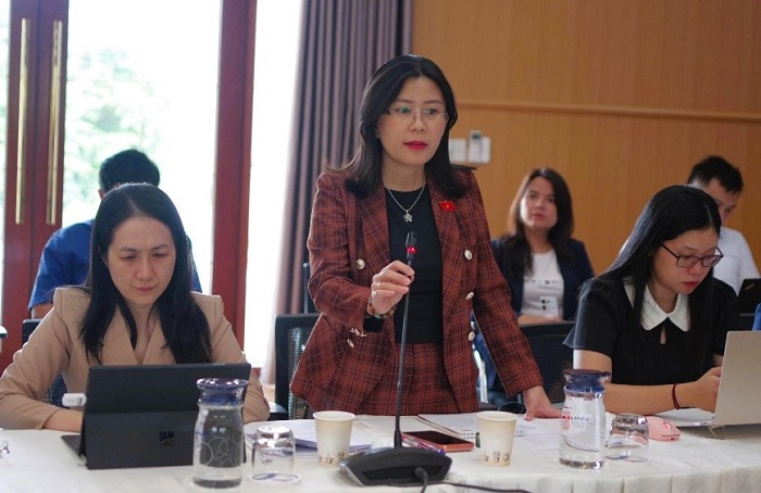 Các đại biểu tham gia Đoàn công tác phát biểu tại buổi làm việc