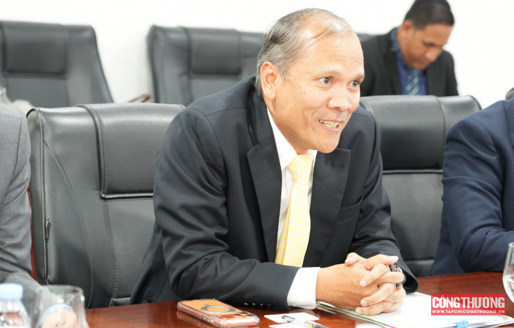 Ông Dato’ Sri Haji Mad Zaidi bin Mohd Karli, Tổng Thư ký, Bộ Chuyển dịch Năng lượng và Chuyển đổi Nước Malaysia (PETRA)