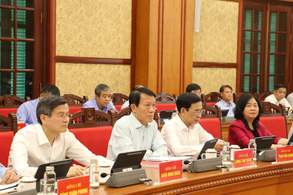 Các đồng chí đại biểu dự Phiên họp.