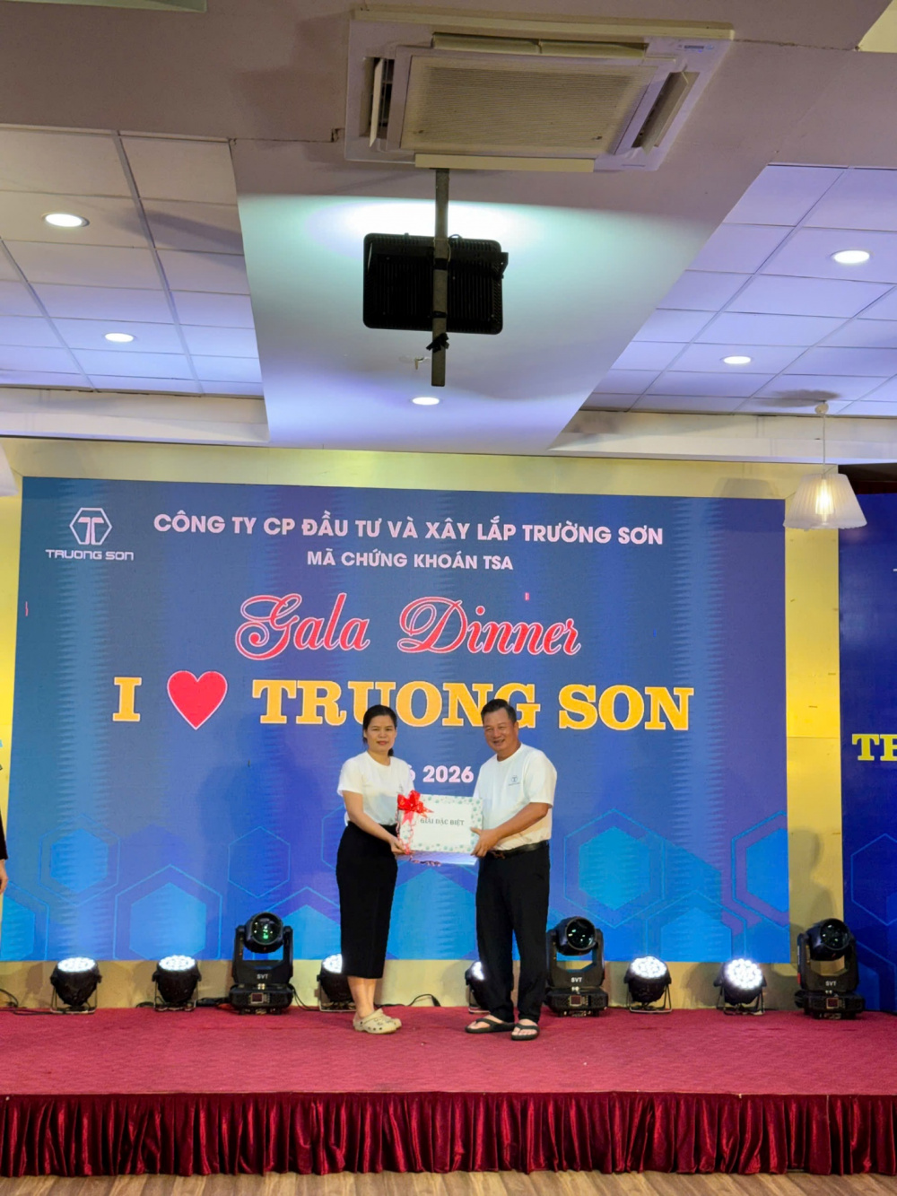 Công ty Cổ phần Đầu tư và Xây lắp Trường Sơn (mã chứng khoán TSA) tổ chức du lịch hè 2026: Chăm lo đời sống người lao động, gắn kết đại gia đình Trường Sơn