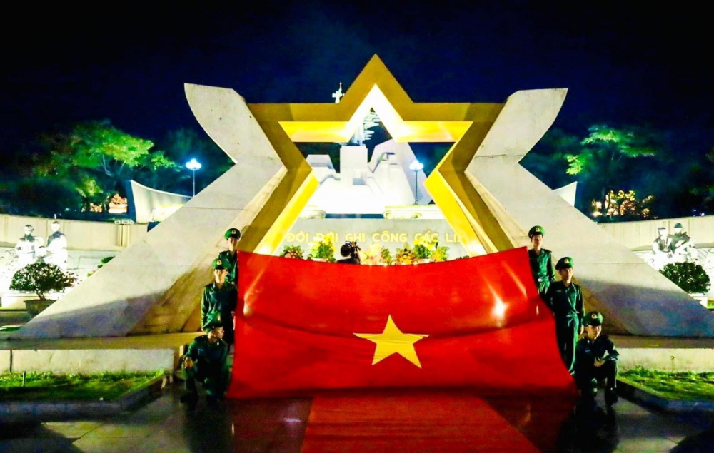 tri ân liệt sĩ