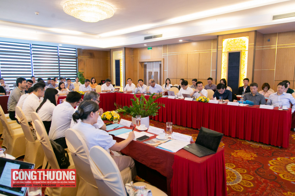 Các đại biểu tham dự Hội thảo