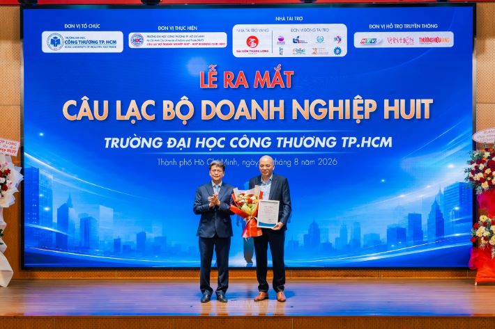 Câu lạc bộ Doanh nghiệp HUIT