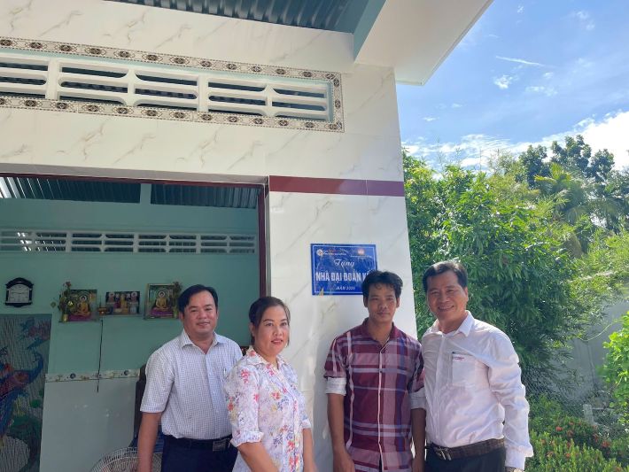 nhà Đại đoàn kết 