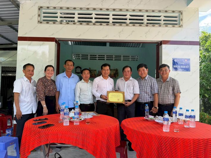 Nhà đại đoàn kết