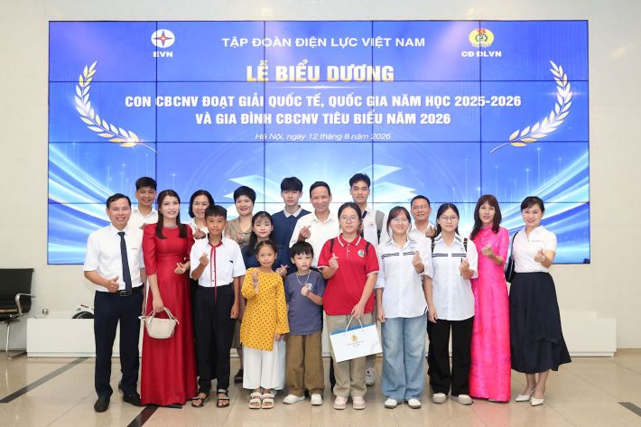 Vinh danh học sinh tiêu biểu