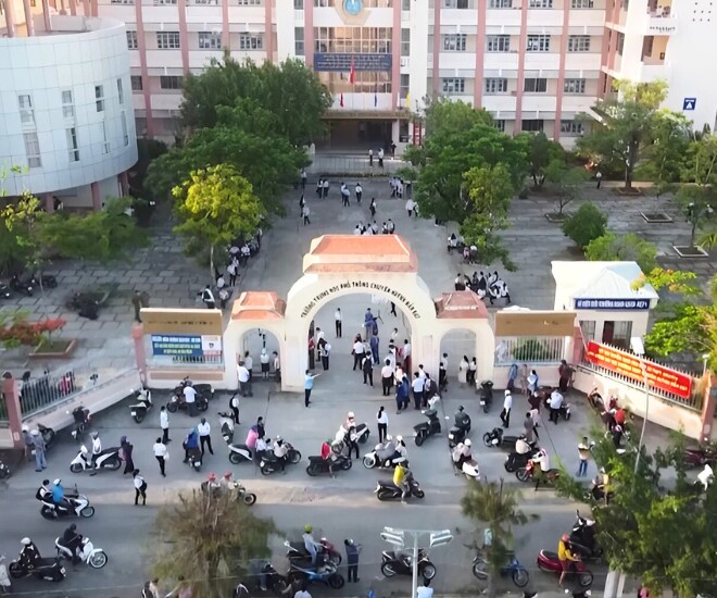 Chuyên HMD