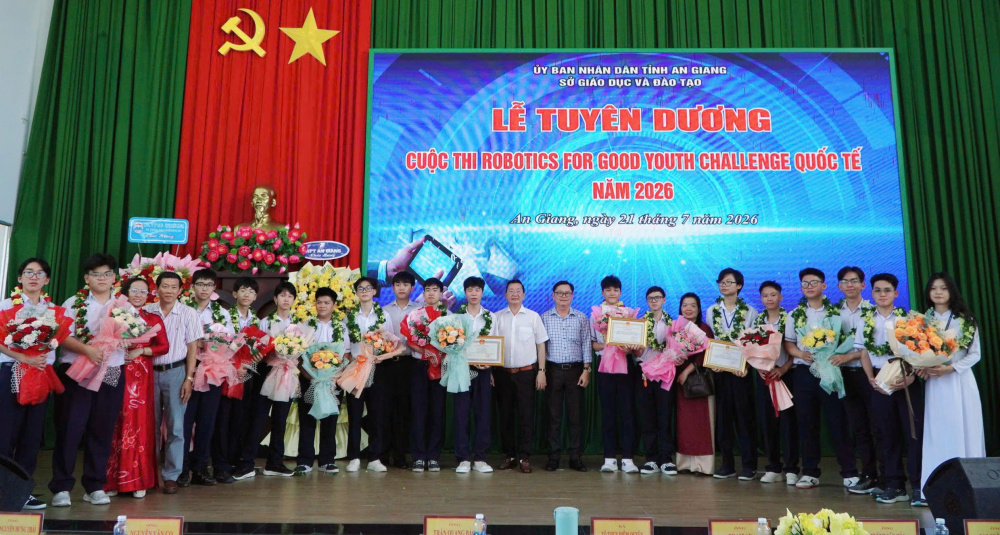 Chuyên HMD