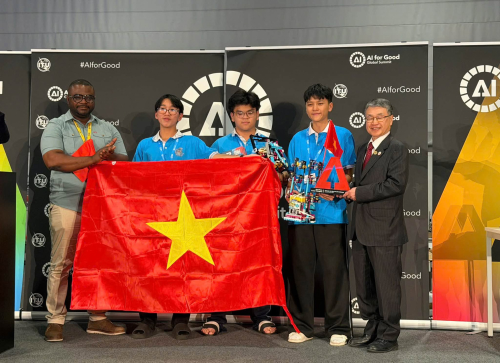Chuyên HMD