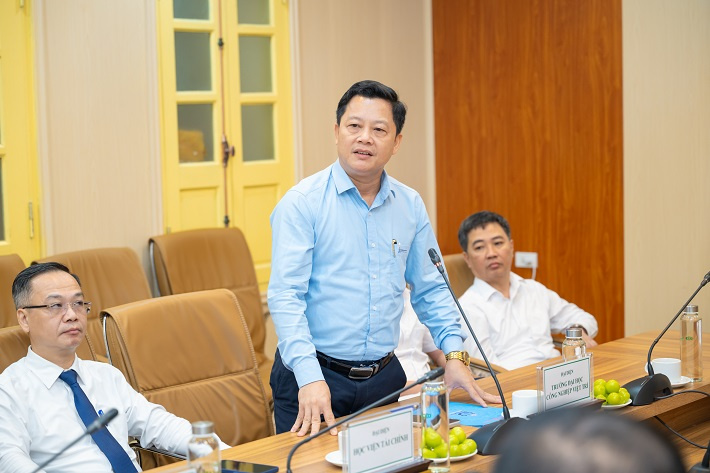 học bổng 7