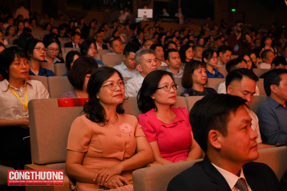 Đảng bộ Bộ Công Thương đạt 04 giải tại Cuộc thi chính luận về bảo vệ nền tảng tư tưởng của Đảng trong Đảng bộ Chính phủ lần thứ 2, năm 2026