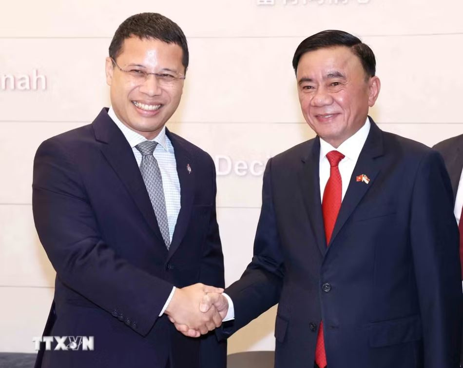 Thường trực Ban bí thư