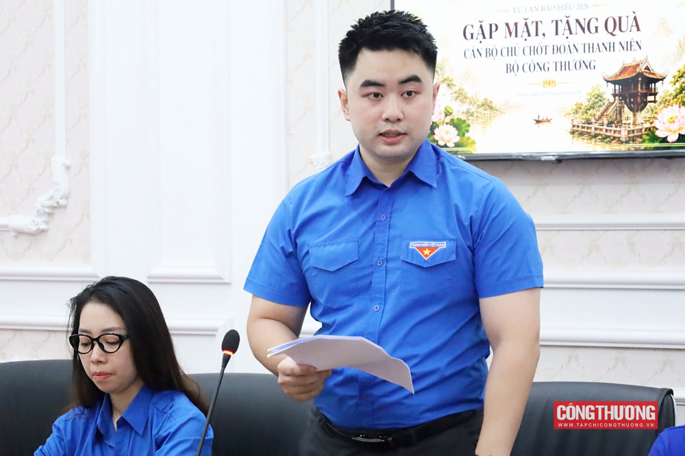 Đoàn Thanh niên Bộ Công Thương trao quà tri ân đấng sinh thành cán bộ Đoàn nhân dịp Vu Lan 2026