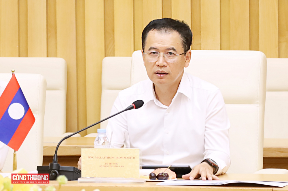 Bộ trưởng Malaithong Kommasith bày tỏ cảm ơn Chính phủ và Bộ Công Thương Việt Nam đã luôn đồng hành, hỗ trợ Lào trong nhiều lĩnh vực