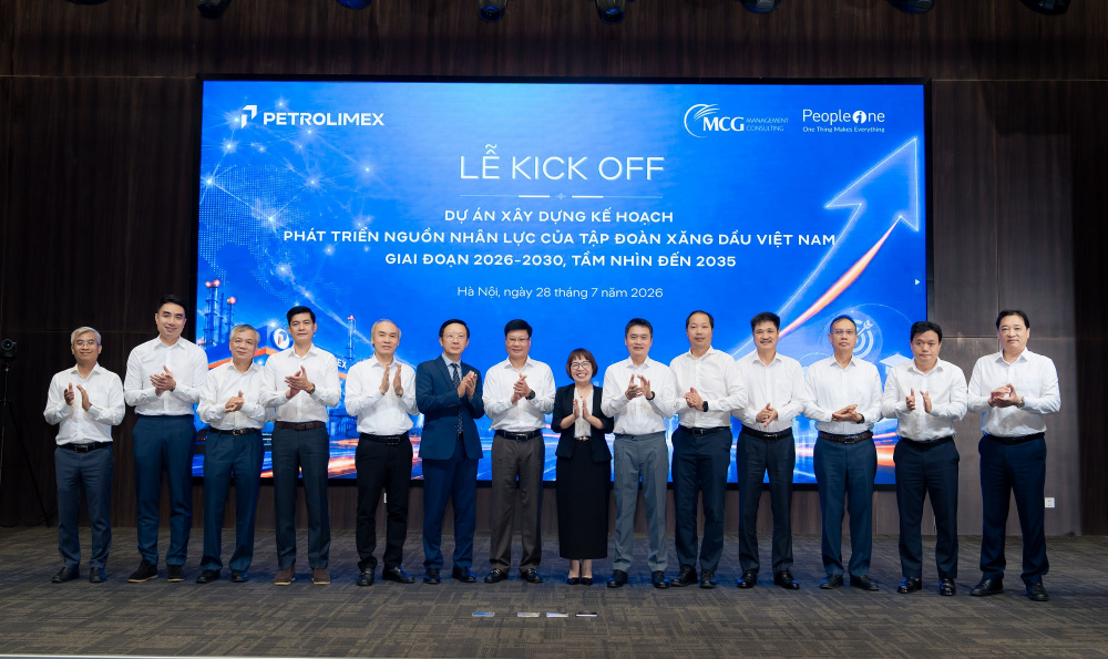 nhân lực Petrolimex 1