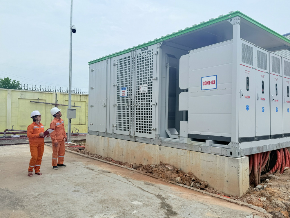 EVNNPC triển khai lưu trữ năng lượng bằng pin BESS: Khi những “kho điện” đã vận hành