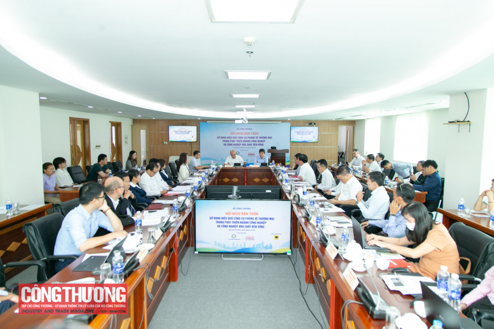  Hội nghị bàn tròn "Sử dụng hiệu quả công cụ phòng vệ thương mại trong phát triển ngành công nghiệp và công nghiệp hóa chất bền vững".