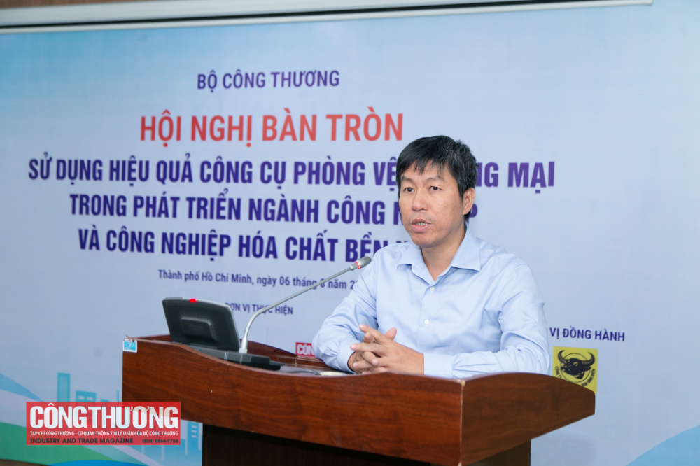 Phó Cục trưởng Chu Thắng Trung nhấn mạnh, doanh nghiệp Việt Nam cần chủ động sử dụng hiệu quả công cụ phòng vệ thương mại để bảo vệ thị trường trong nước