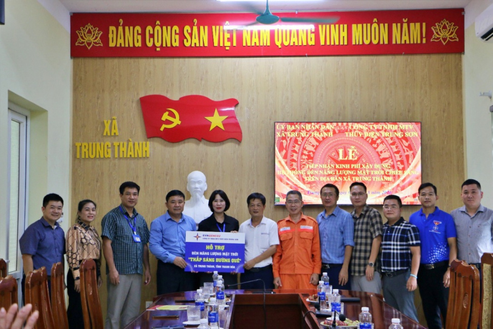 trao hỗ trợ