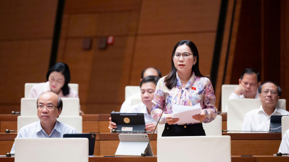 Đại biểu Lê Thị Ngọc Linh – Đoàn ĐBQH tỉnh Cà Mau cho ý kiến