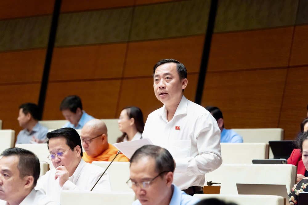 Đại biểu Đào Chí Nghĩa – Đoàn ĐBQH thành phố Cần Thơ nêu đề xuất