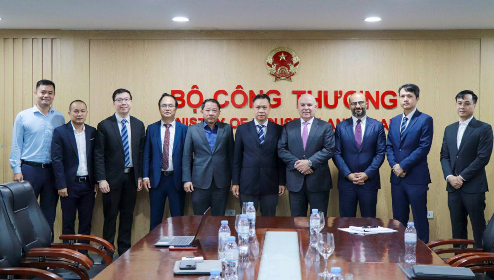 Bộ Công Thương sẽ tiếp tục hướng dẫn, hỗ trợ và tháo gỡ các vướng mắc về cơ chế, chính sách để hỗ trợ Baker Hughes tiếp tục mở rộng đầu tư và hoạt động hiệu quả, bền vững tại Việt Nam