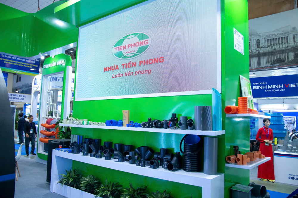 Nhựa Tiền phòng
