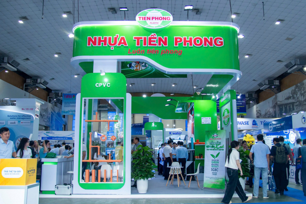 Nhựa Tiền phòng