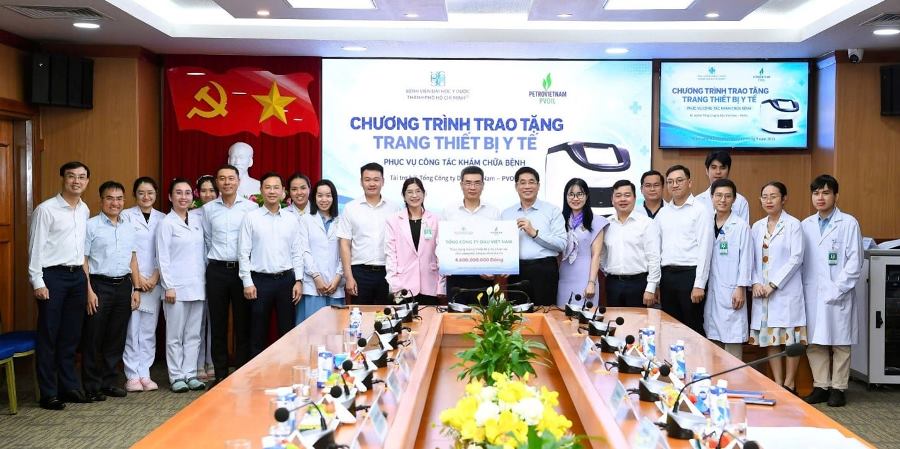 trao tặng
