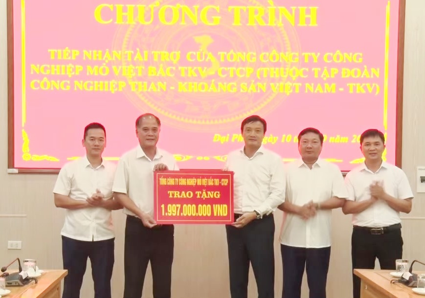 mỏ Việt Bắc