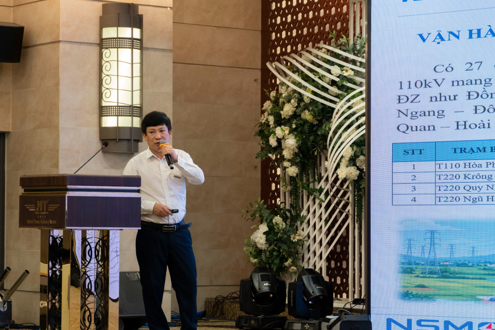 Ông Võ Minh Long - Thành viên Ban Điều hành, Trưởng phòng Phương thức CSO trình bày công tác vận hành 9 tháng đầu năm và kế hoạch 3 tháng cuối năm 2026.