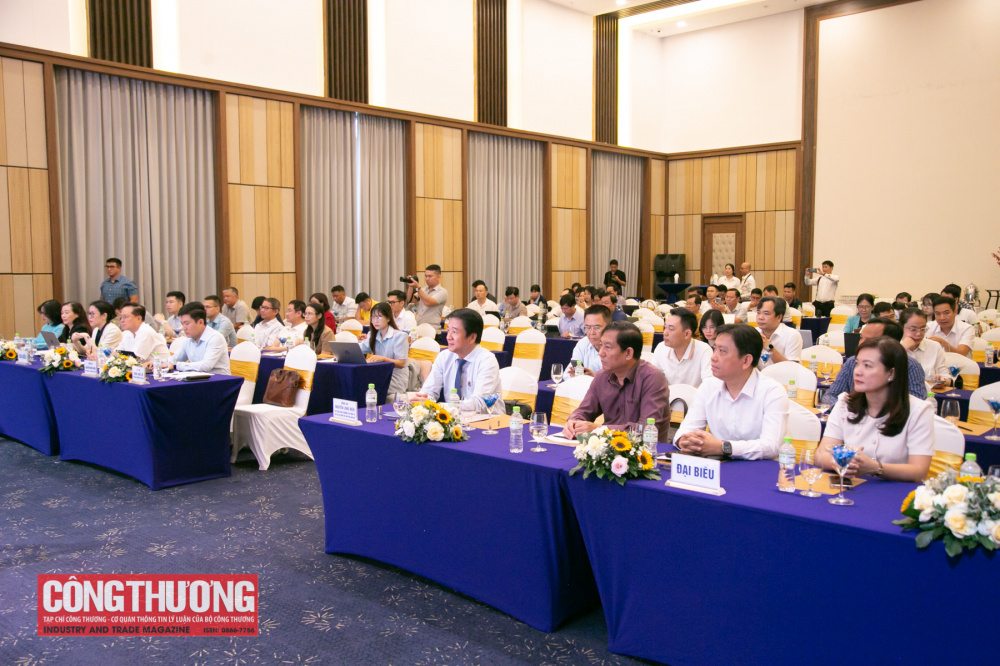Các đại biểu tham dự buổi tập huấn