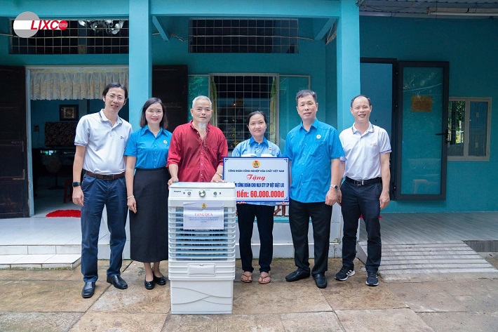 trao mái ấm 2