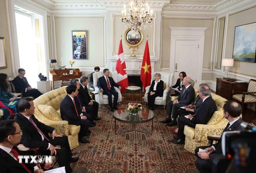 toàn quyền canada