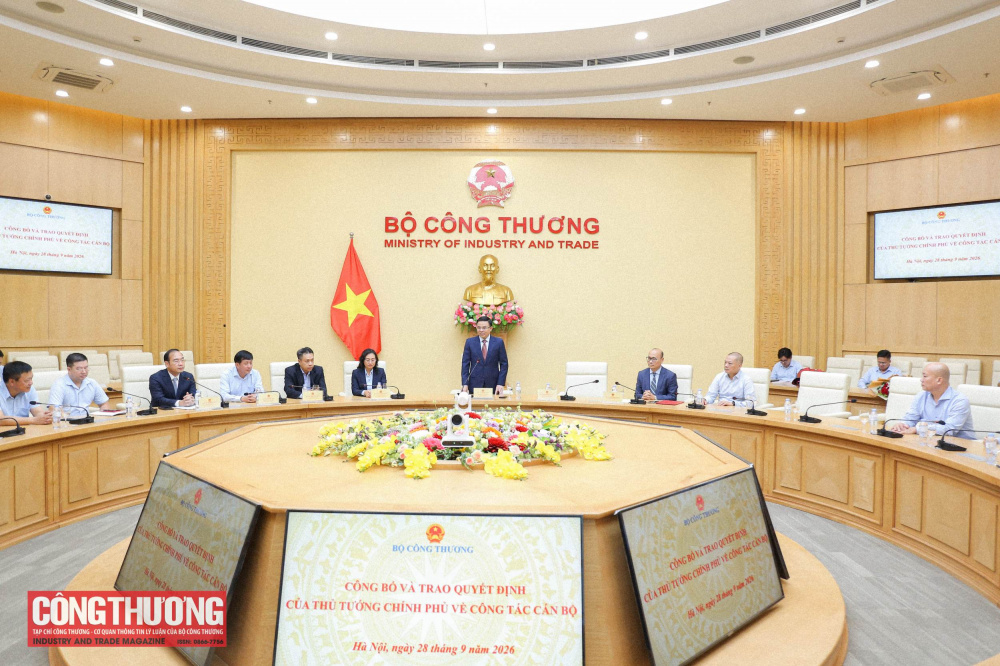Trao Quyết định bổ nhiệm Thứ trưởng Bộ Công Thương Lương Hoàng Thái