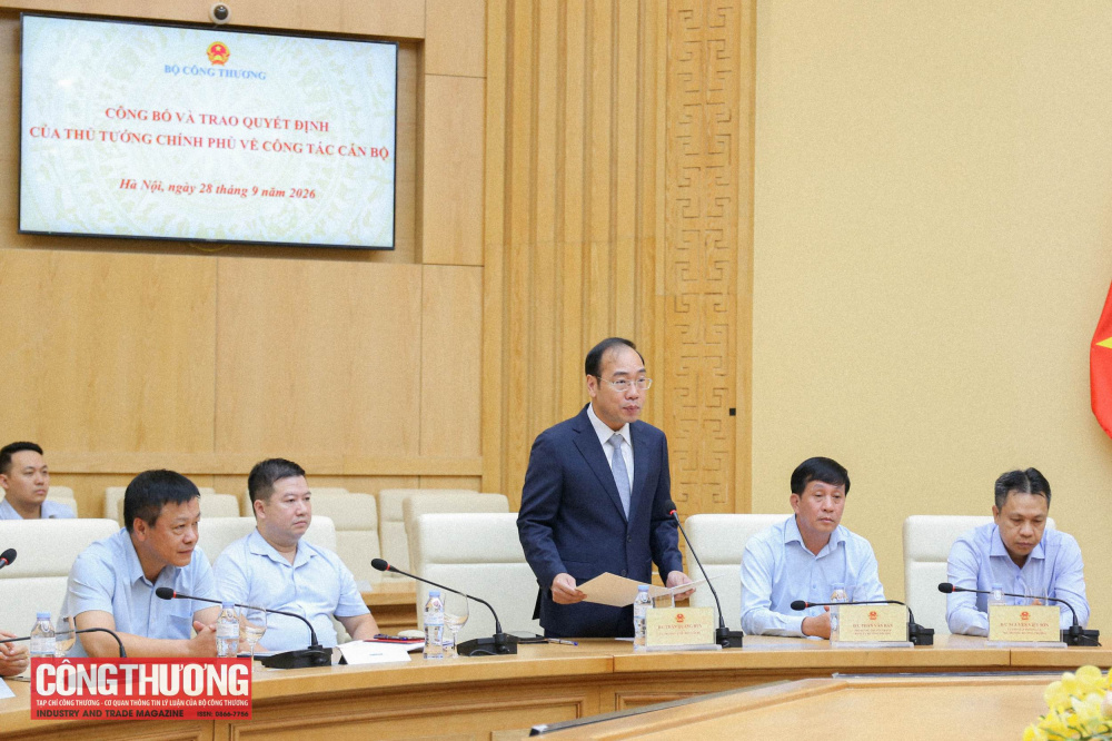 Trao Quyết định bổ nhiệm Thứ trưởng Bộ Công Thương Lương Hoàng Thái